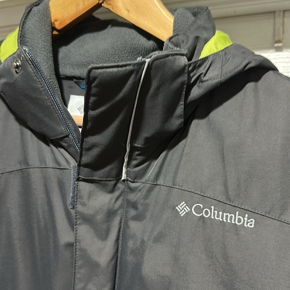 Columbia Youth medium Omnitech raincoat - Picture 2 of 8
